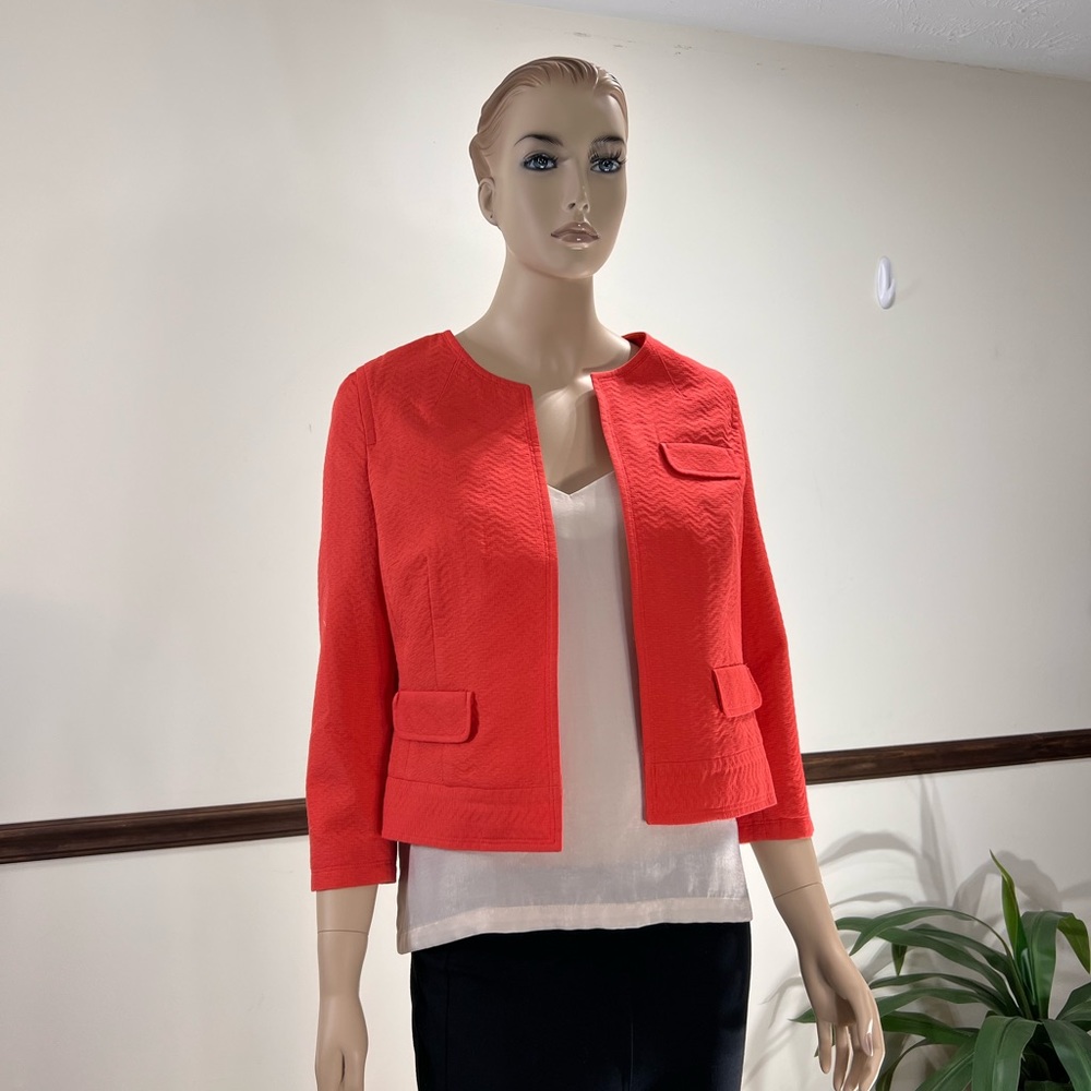 Liz Claiborne cropped spring/summer jacket.